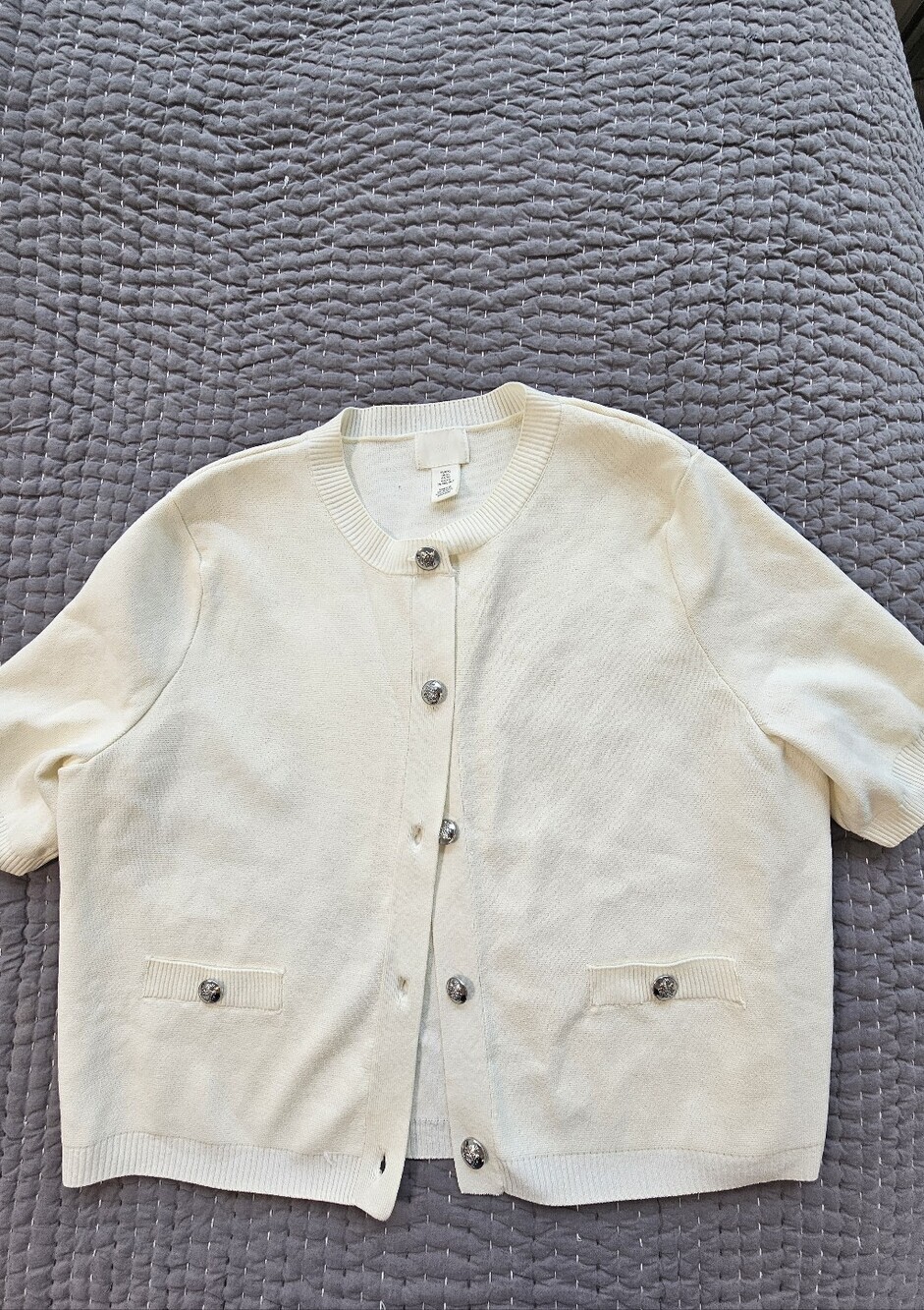 H&M White Short-Sleeve Cropped Button Cardigan Size XL - Picture 2 of 7